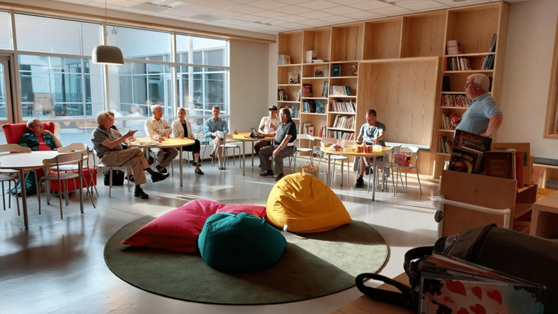 Bemannade skolbibliotek i varje skola